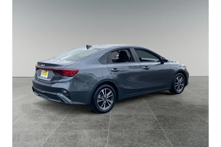 $26128 : Kia Forte 2022 image 5