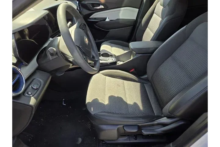 $20991 : Chevrolet Trax 2025 LT 4dr C image 3