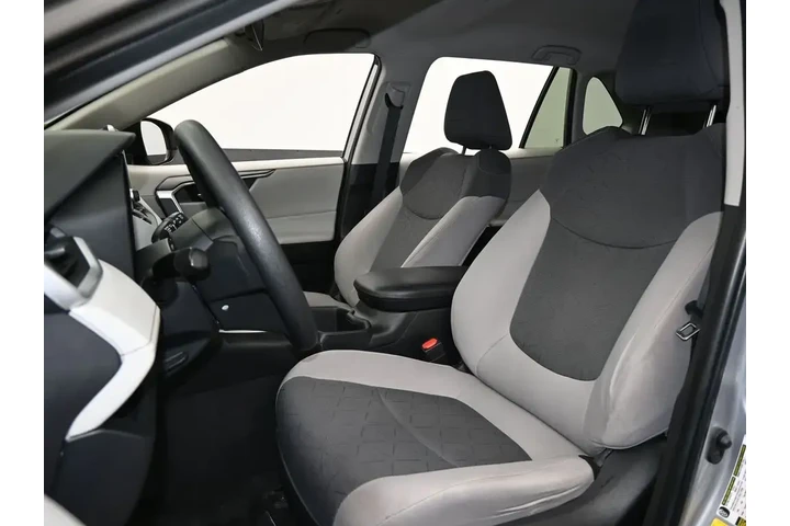 $27800 : Toyota RAV4 2023 XLE 4dr SUV image 10