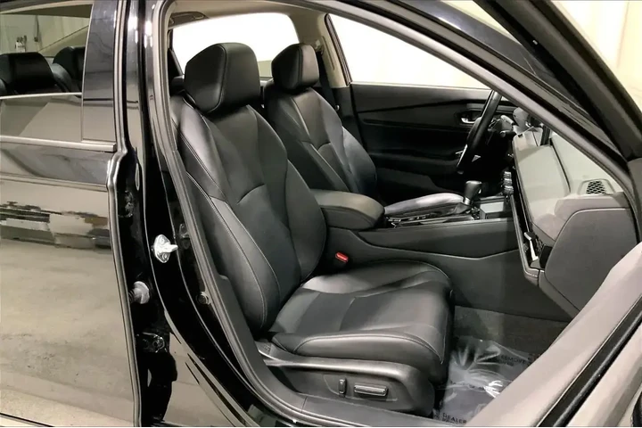 $28118 : Honda Accord Hybrid 2023 Tou image 6