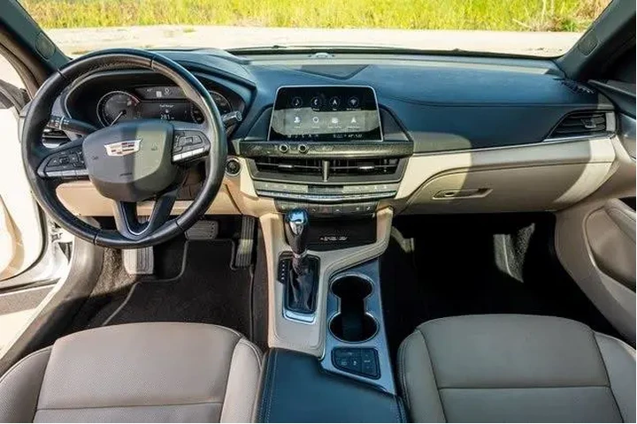 $29483 : Cadillac CT4 2023 Premium Lu image 8