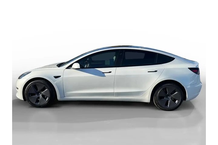 $26324 : Tesla Model 3 2022 AWD Long image 2