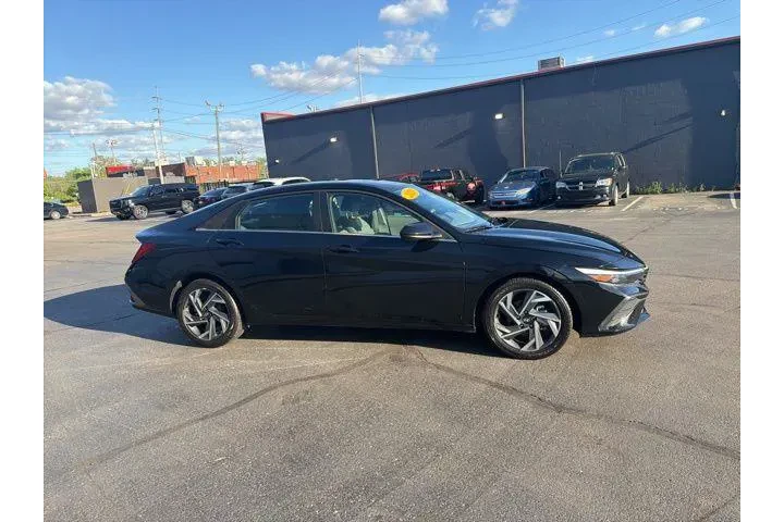 $24980 : Hyundai ELANTRA 2025 SEL Con image 3