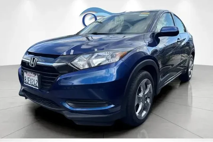 $12995 : Honda HR-V 2017 LX 4dr Cross image 2