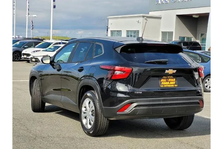 $20600 : Chevrolet Trax 2024 LS 4dr C image 6