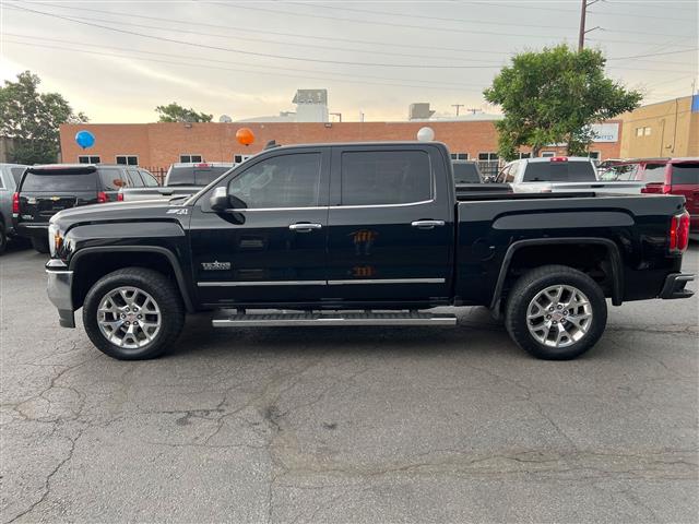 $26488 : 2017 GMC Sierra 1500 SLT, LEA image 2