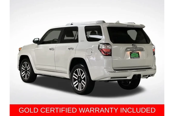 $47688 : Gold Certified2023 4Runner Li image 3