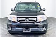 $11500 : PRE-OWNED 2015 HONDA PILOT SE thumbnail