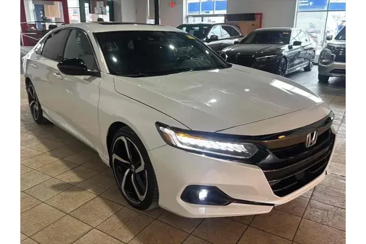 $22995 : Honda Accord 2021 Sport 4dr image 3