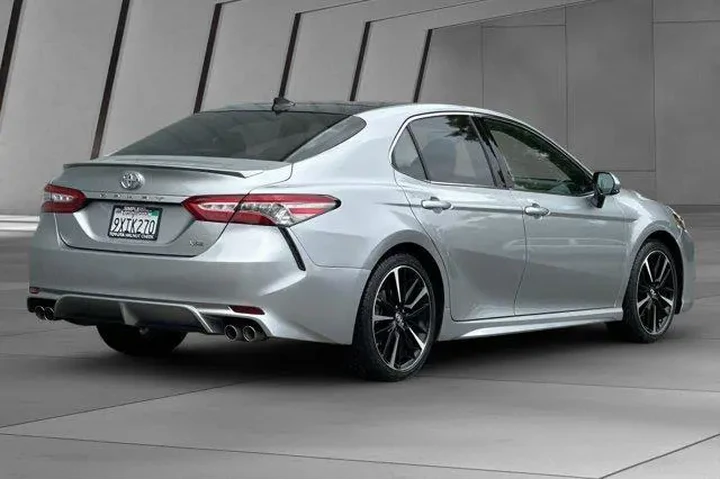 $22900 : Toyota Camry 2019 XSE 4dr Se image 4