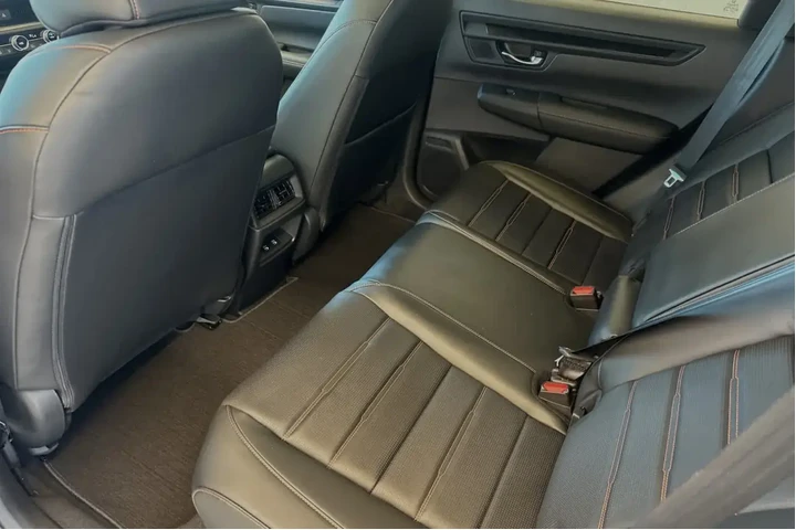 $39981 : Honda CR-V Hybrid 2025 Sport image 10