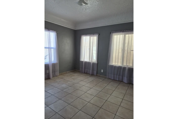 $2300 : Rento departmento 2brm. image 5