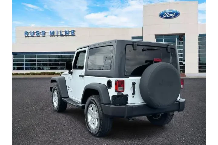 $16995 : Jeep Wrangler 2016 4x4 Sport image 4