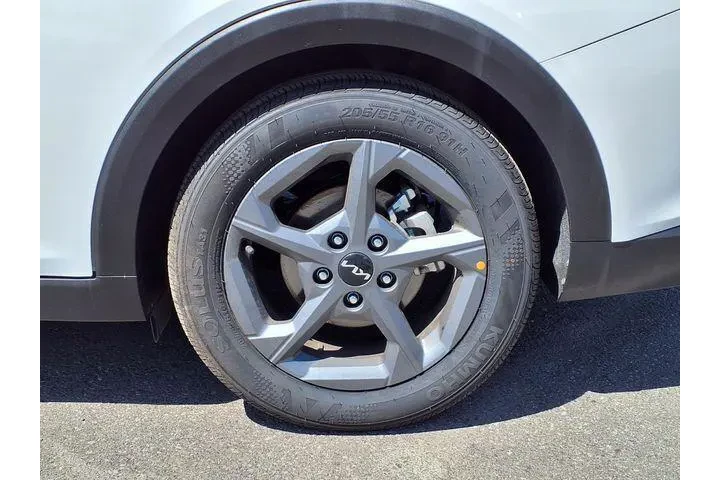 $22251 : Kia K4 2025 LXS 4dr Sedan image 7