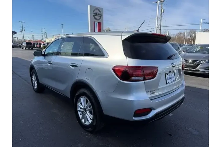 $12890 : Kia Sorento 2020 S V6 4dr SU image 4