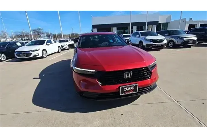 $26987 : Honda Accord Hybrid 2024 Spo image 3