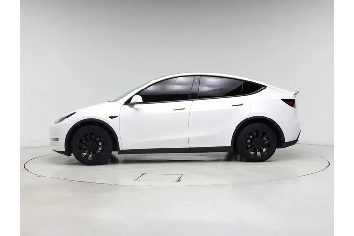 $33998 : Tesla Model Y 2023 AWD Long image 3