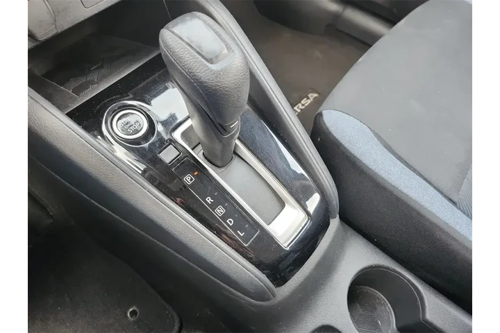 $16000 : Nissan Versa 2023 SV 4dr Sed image 9