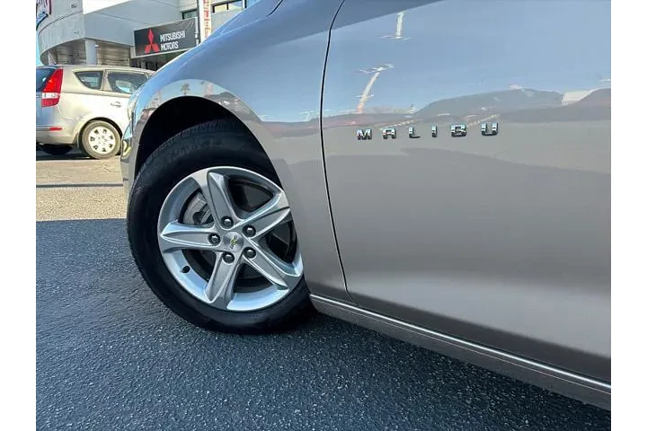 $20995 : Chevrolet Malibu 2024 LT 4dr image 10