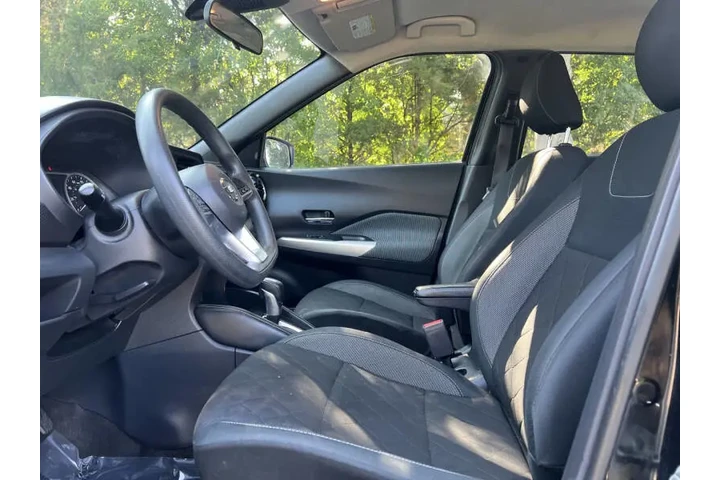 $8997 : 2020 Kicks SV image 10