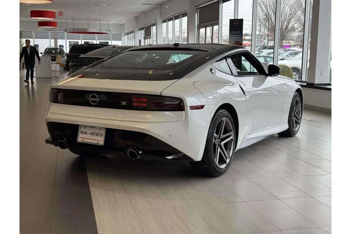 $36278 : Nissan Z 2024 Sport 2dr Coup image 8