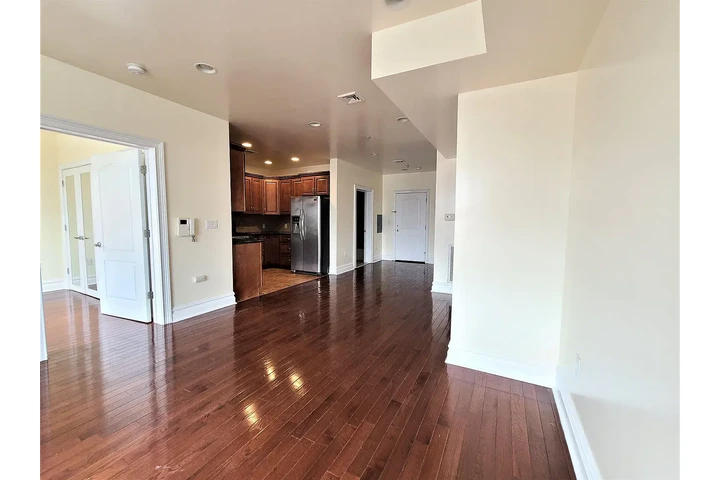 $1000 : Long Beach, CA 1BD 1BATH image 6