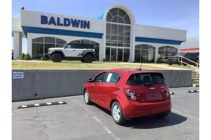 $6950 : Chevrolet Sonic 2015 LT Auto image 5