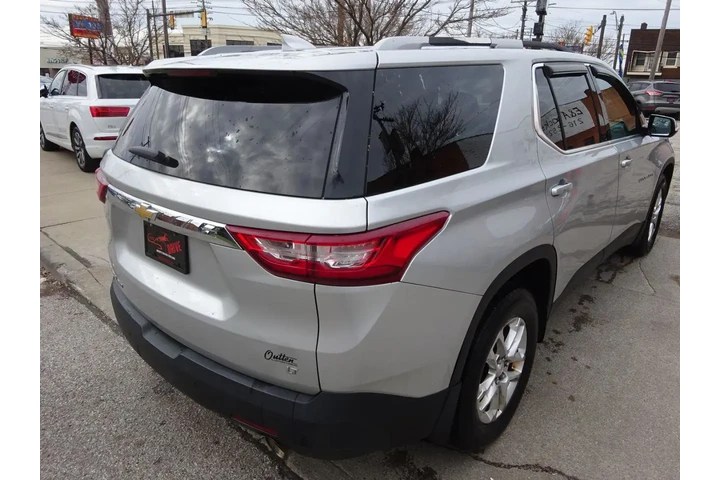 $8900 : 2018 Traverse AWD 4dr LT Clot image 5