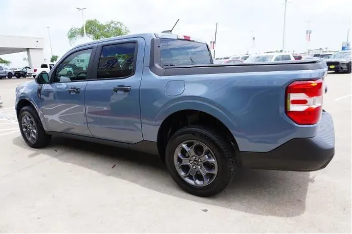 $32788 : Ford Maverick 2025 XLT 4dr S image 4