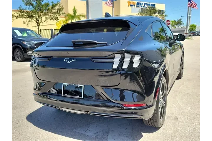 $28990 : Ford Mustang Mach-E 2022 Pre image 6