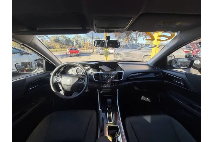 2017 Accord LX image 5