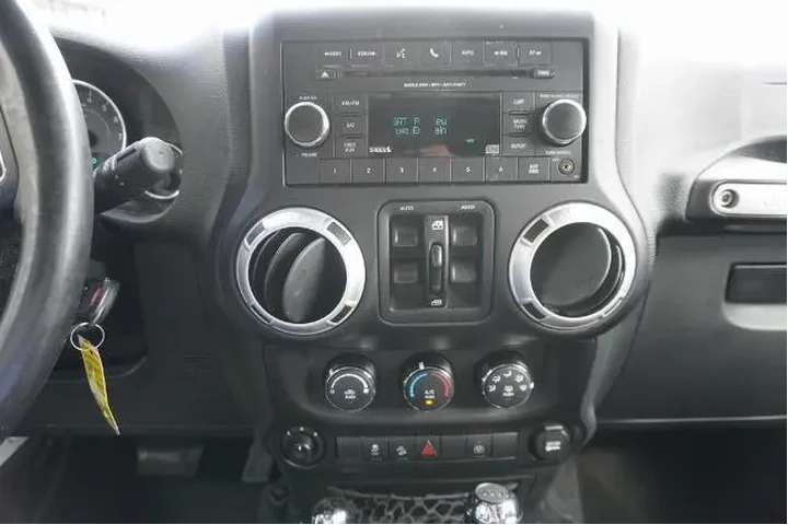 $16888 : Jeep Wrangler Unlimited 2016 image 8