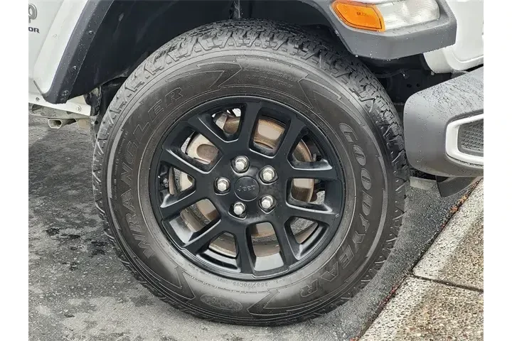 $33488 : Jeep Gladiator 2023 4x4 Over image 10