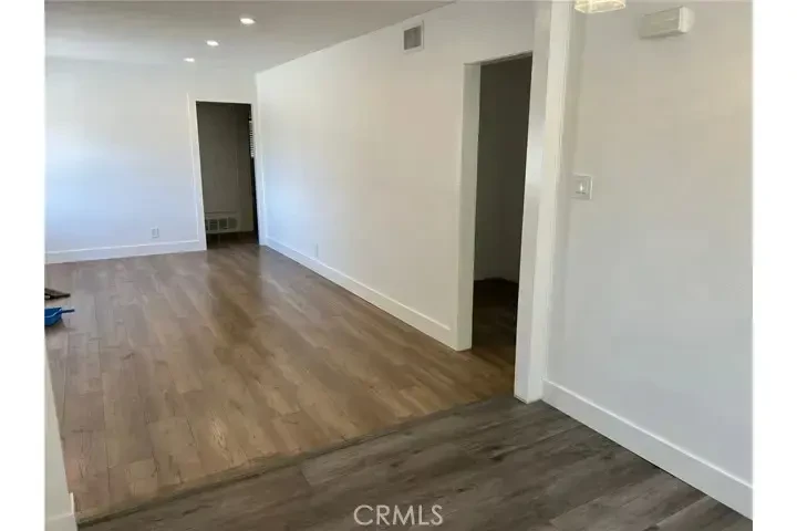 $2600 : BELL GARDENS CASA $2600 image 3