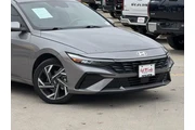$21477 : Hyundai ELANTRA 2024 SEL 4dr thumbnail