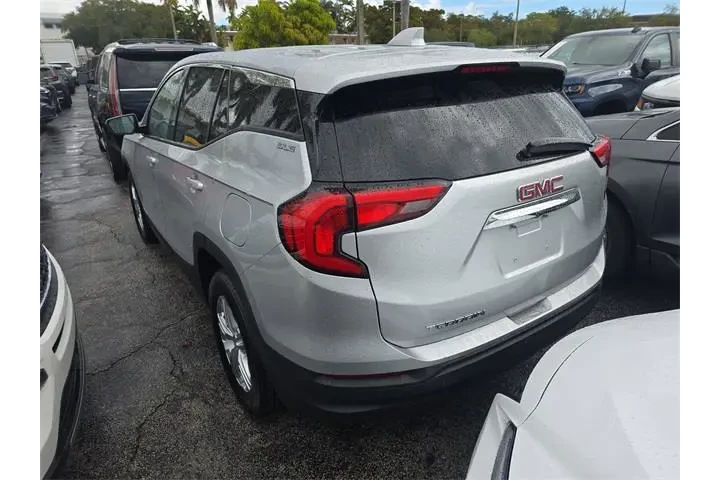 $7990 : GMC Terrain 2018 SLE 4dr SUV image 4