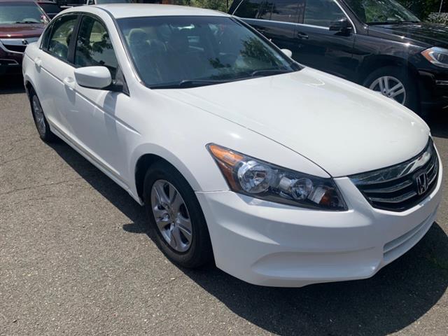 $12999 : Used 2012 Accord Sdn 4dr I4 A image 2