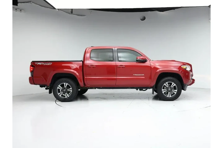 $36998 : Toyota Tacoma 2019 4x4 TRD S image 7