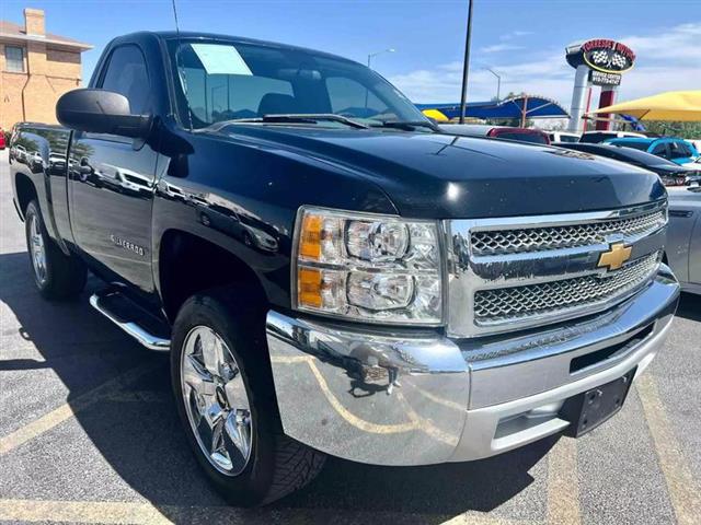 $29995 : Pre-Owned 2013 Silverado 1500 image 8