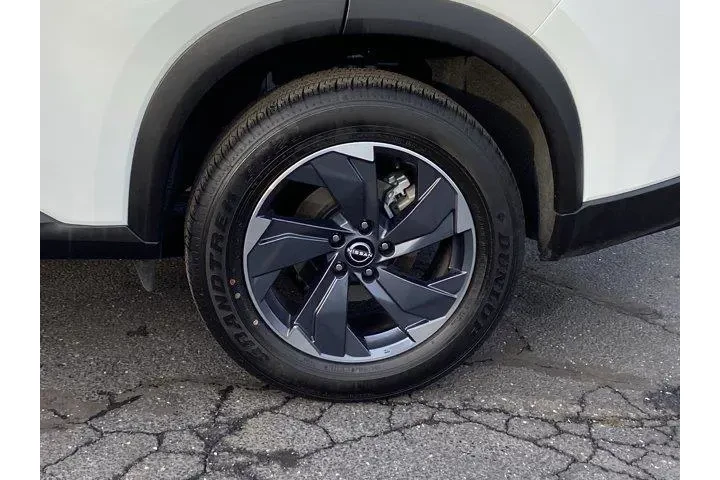 $20987 : Nissan Rogue 2025 SV 4dr Cro image 9