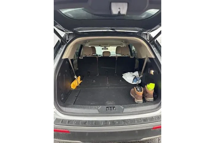 $27995 : Ford Explorer 2022 AWD XLT 4 image 7