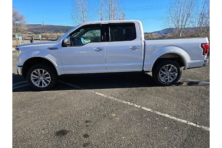 $24299 : Ford F-150 2017 4x4 Lariat 4 image 8