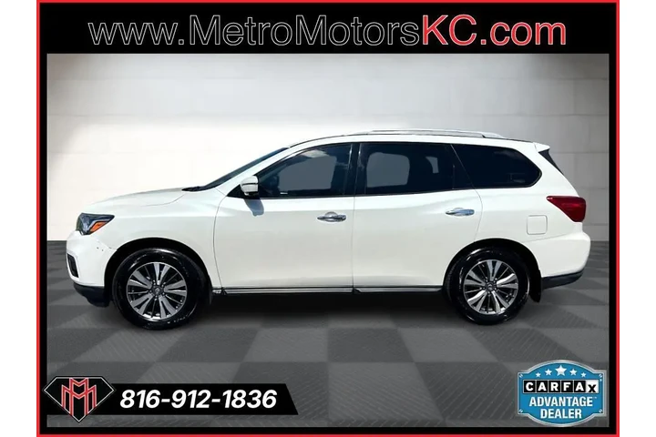 $15989 : 2017 Pathfinder 4x4 SL image 2