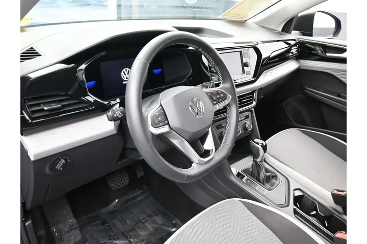 $13950 : Volkswagen Taos 2022 S 4dr S image 10