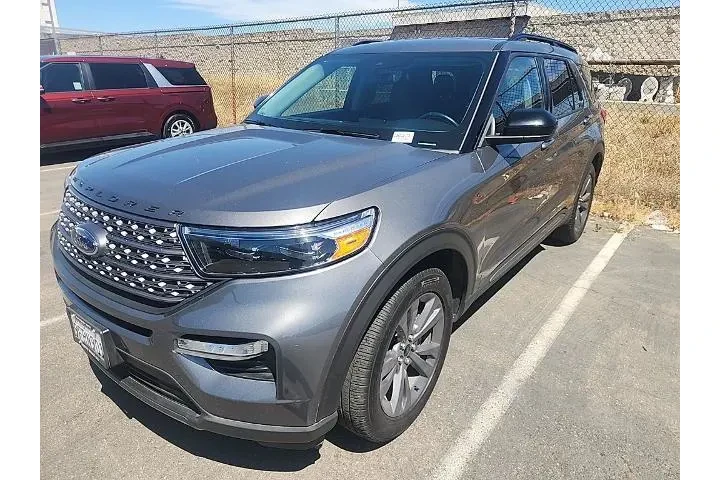 $30991 : Ford Explorer 2023 XLT 4dr S image 3