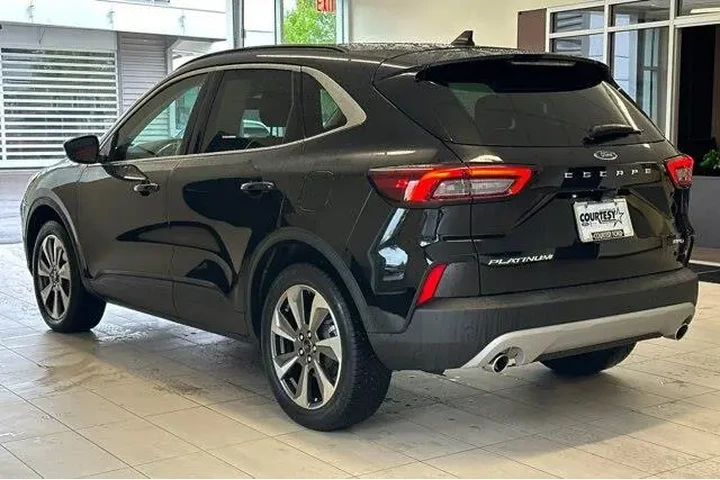 $27844 : Ford Escape 2025 AWD Platinu image 6