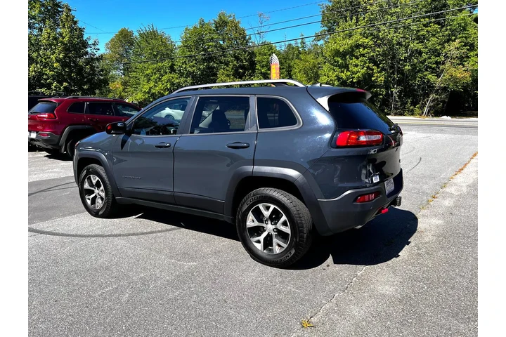 $19900 : Jeep Cherokee 2018 4x4 Trail image 4