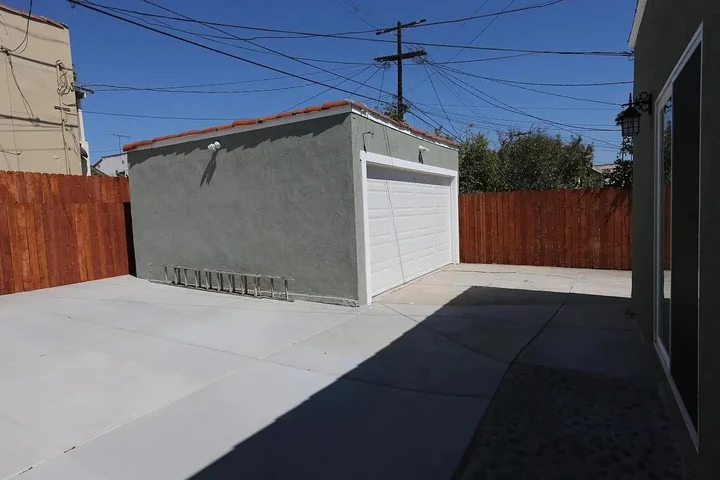 $800 : Beautiful Home...Los Angeles image 8