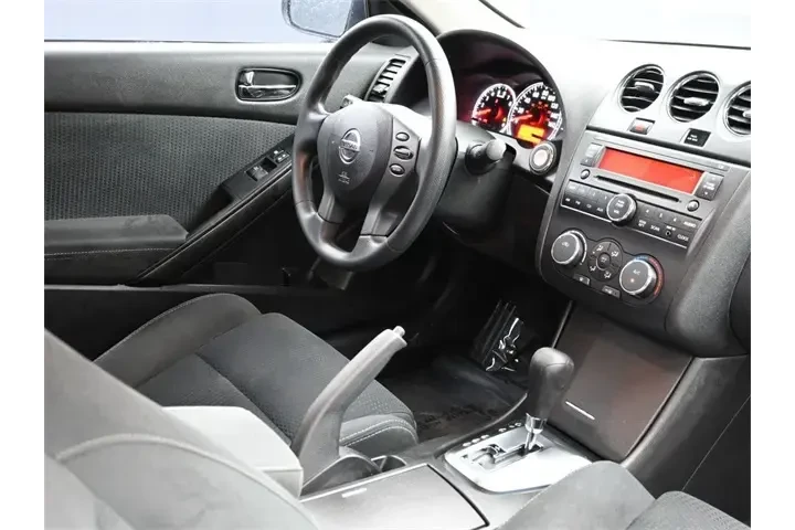 $5951 : Nissan Altima 2013 2.5 S 2dr image 10