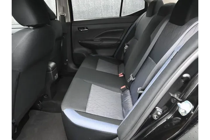 $17495 : Nissan Versa 2025 SV 4dr Sed image 7